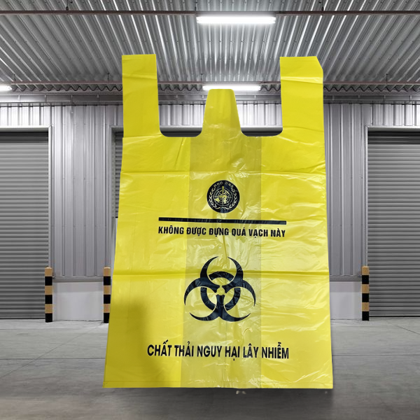 An Toàn Nhiễm Khuẩn: Tại Sao Phân Loại Đúng Túi Rác Y Tế Lại Quan Trọng Hơn Bạn Nghĩ?